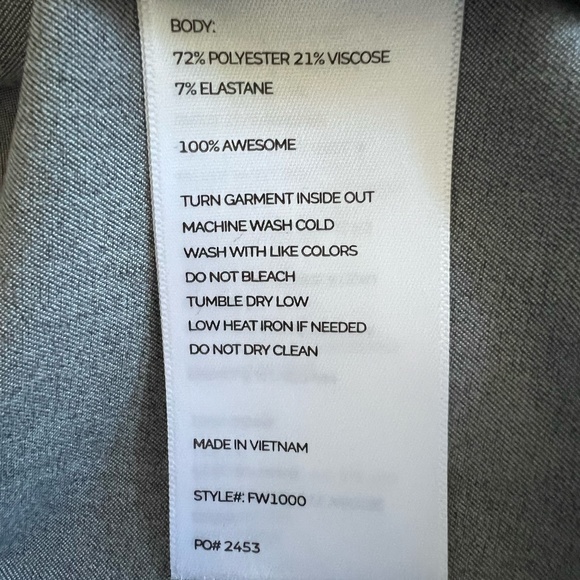 Figs NEW Catarina One Pocket Scrub Top In Gray Size S - Picture 12 of 13